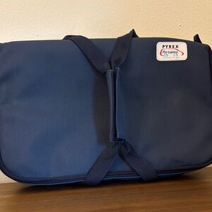 Pyrex Portable food carrying case‎ for casserole dishes- vintage, excellent